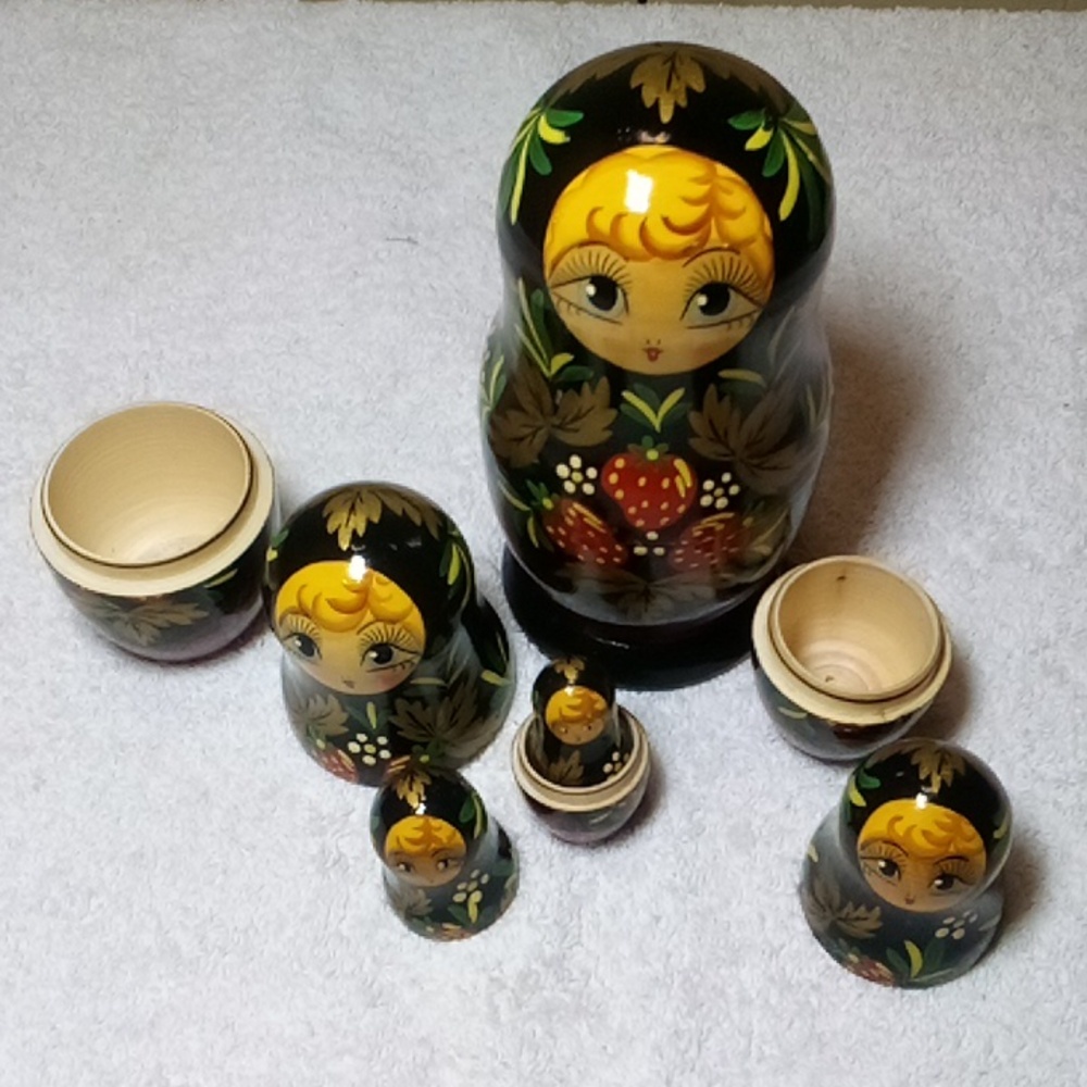 Set of 5(five) Cepzueb Nocag wooden nesting figurines